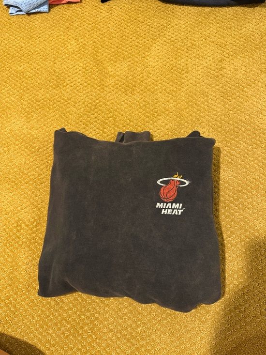 Abercrombie & Fitch Other - Abercrombie & Fitch Black Miami Heat Logo Hoodie